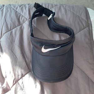 Nike Featherlight Visor